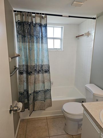 1554 SE Royal Green Circle 101, Port St Lucie, FL 34952