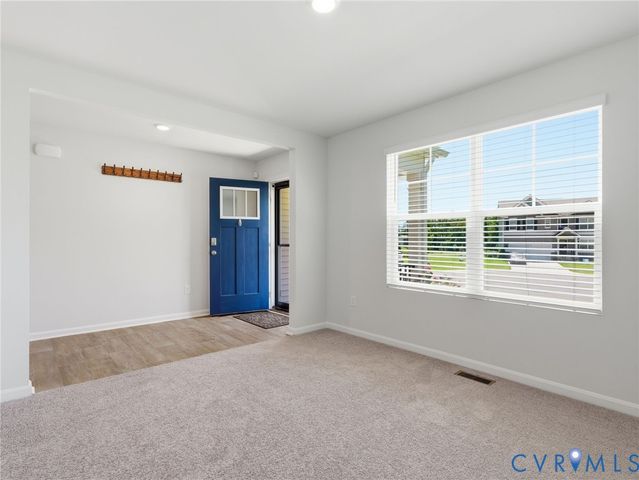 7124 Lovegrass Ct, New Kent, VA 23124