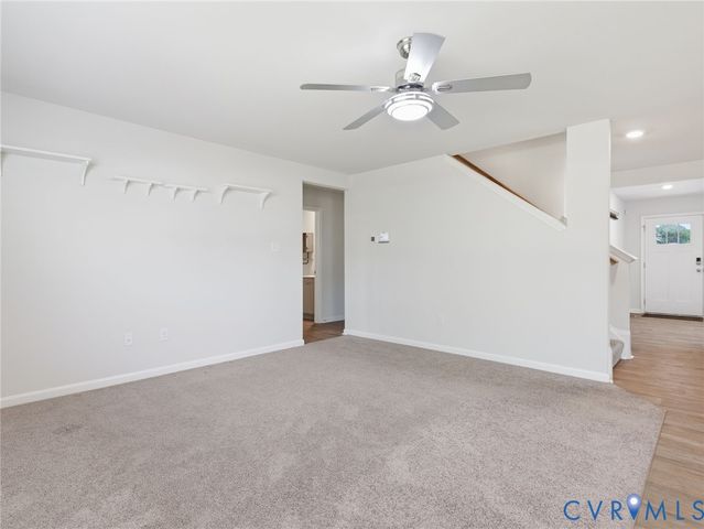 7124 Lovegrass Ct, New Kent, VA 23124