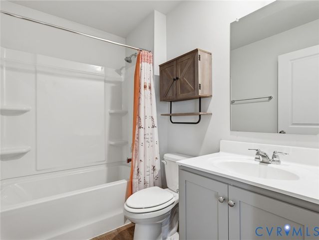 7124 Lovegrass Ct, New Kent, VA 23124