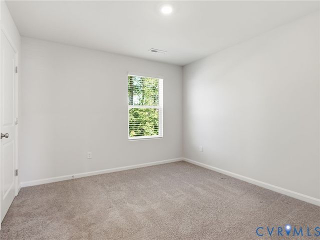 7124 Lovegrass Ct, New Kent, VA 23124