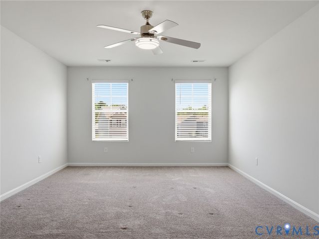 7124 Lovegrass Ct, New Kent, VA 23124