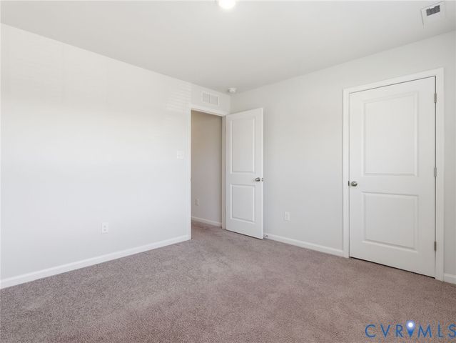 7124 Lovegrass Ct, New Kent, VA 23124