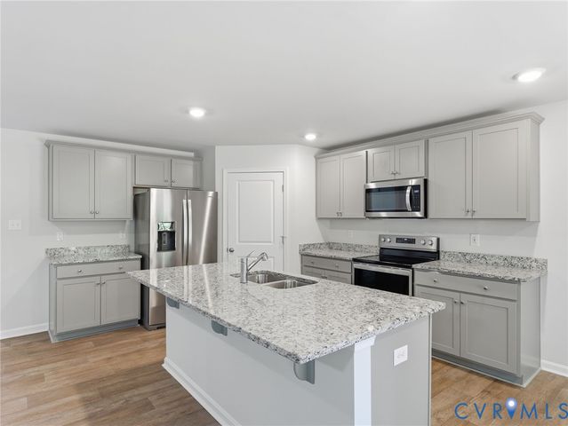 7124 Lovegrass Ct, New Kent, VA 23124