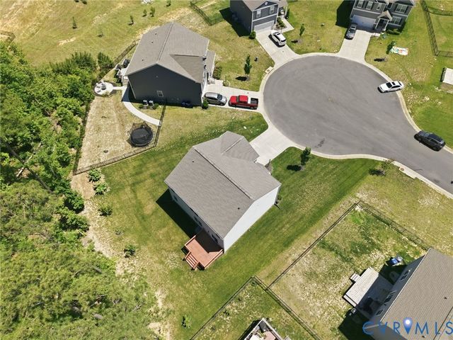 7124 Lovegrass Ct, New Kent, VA 23124