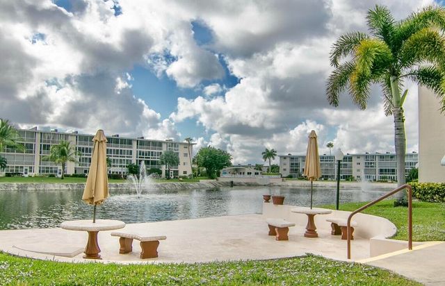 2615 Garden Drive N 104, Lake Worth Beach, FL 33461