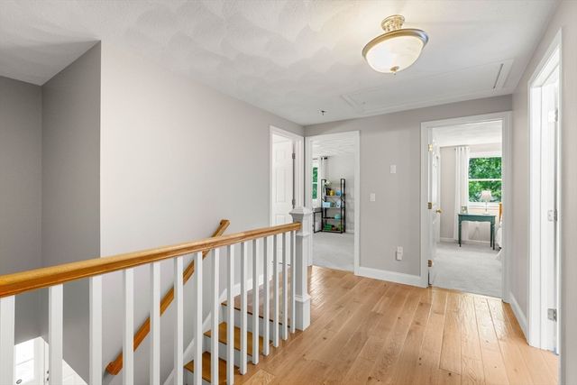 10 Captain Cir, Tewksbury, MA 01876