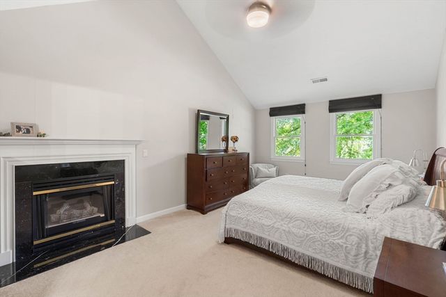 10 Captain Cir, Tewksbury, MA 01876