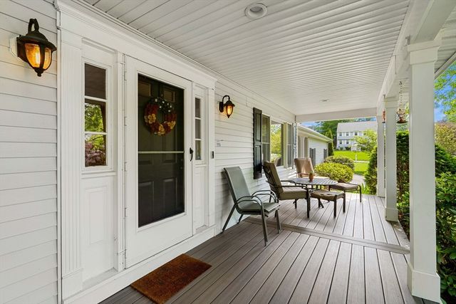 10 Captain Cir, Tewksbury, MA 01876