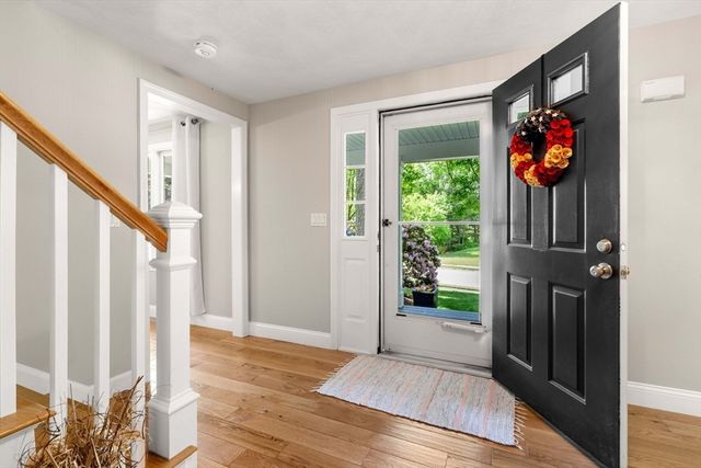 10 Captain Cir, Tewksbury, MA 01876