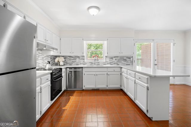 661 N Parkwood Road, Decatur, GA 30030