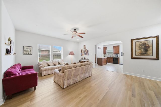 110 Country Crossing Circle, Magnolia, TX 77354
