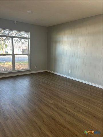 3204 Lake Road, Killeen, TX 76543