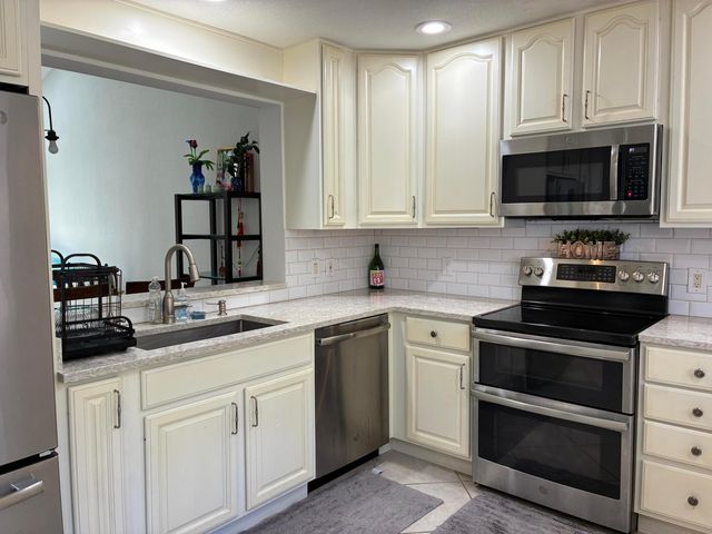 7895 La Mirada Drive, Boca Raton, FL 33433