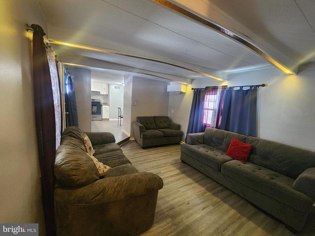 904 BOBWOOD AVE, Gloucester City, NJ 08030