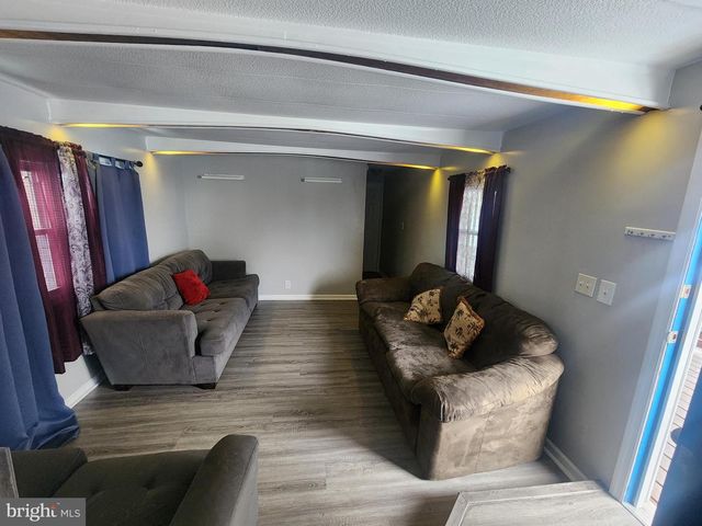 904 BOBWOOD AVE, Gloucester City, NJ 08030