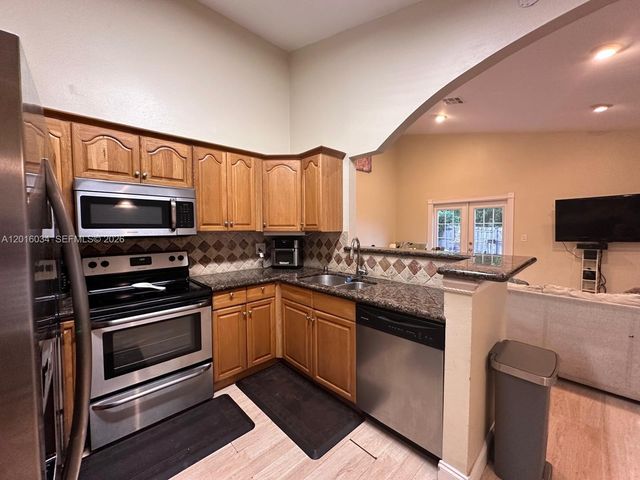 11143 E Model Cir E, Boca Raton, FL 33428