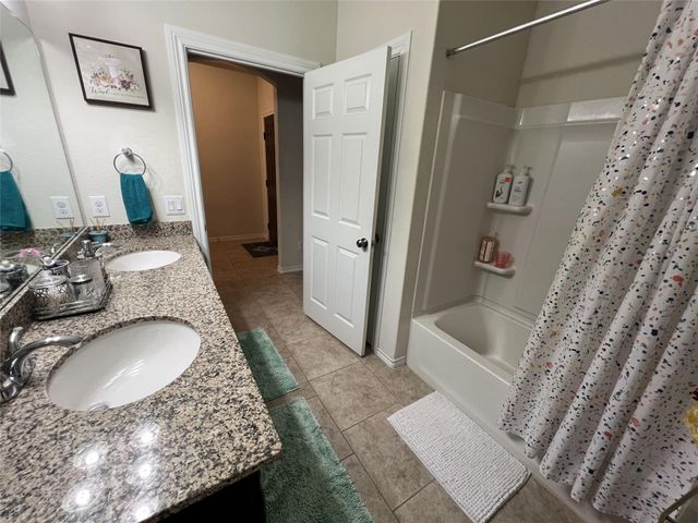 2346 Cherrington Woods Lane, Richmond, TX 77469