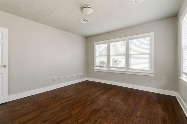 2555 NW 20th Street, Oklahoma City, OK 73107