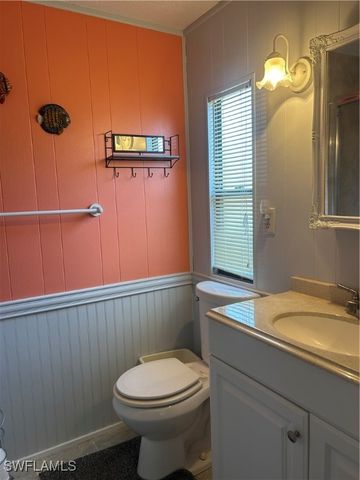 221 Indian Key LN 254, Naples, FL 34114