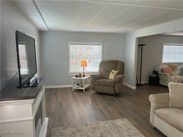 221 Indian Key LN 254, Naples, FL 34114