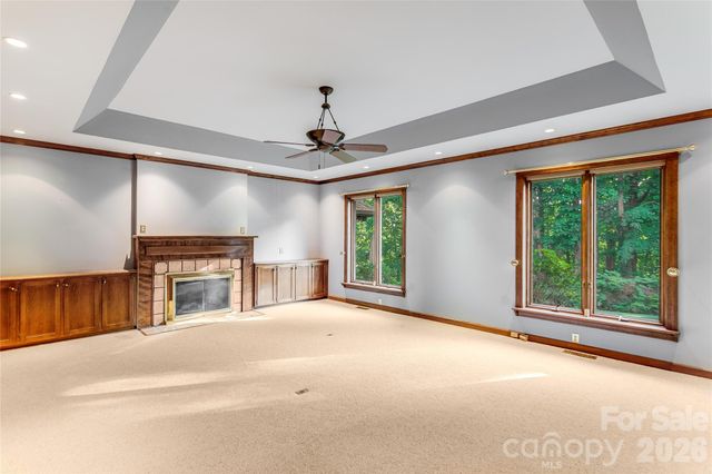 1087 Brigadoon Drive, Clyde, NC 28721