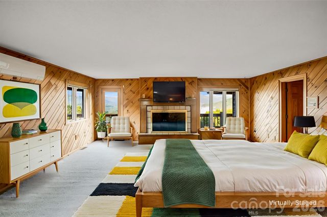 1087 Brigadoon Drive, Clyde, NC 28721