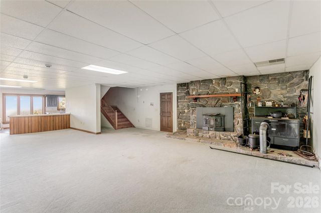 1087 Brigadoon Drive, Clyde, NC 28721