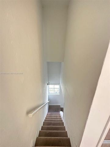 1525 PENNSYLVANIA AV 10, Miami Beach, FL 33139