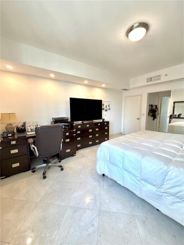 3330 NE 190th St 1610, Aventura, FL 33180