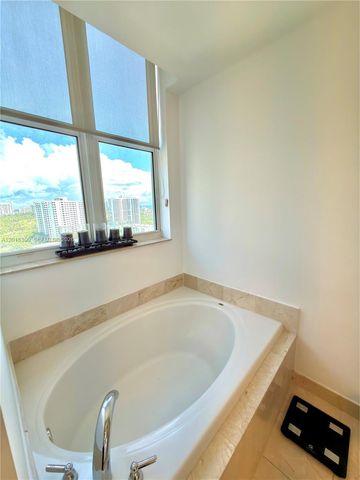 3330 NE 190th St 1610, Aventura, FL 33180