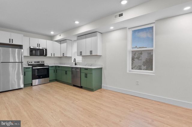 2200 E FAYETTE ST #3 3RD FLOOR, Baltimore, MD 21231