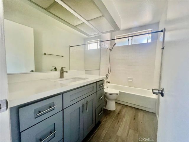 24 windflower, Aliso Viejo, CA 92656