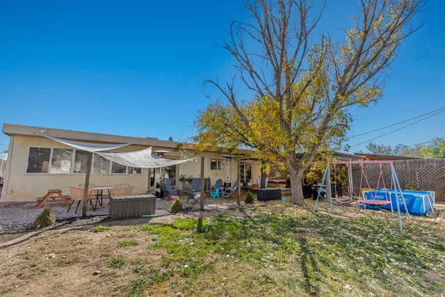 3317 James, Santa Fe, NM 87507