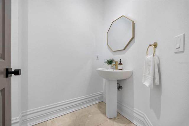 6024 KIPPS COLONY DRIVE E, Gulfport, FL 33707