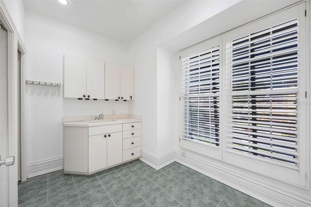 6024 KIPPS COLONY DRIVE E, Gulfport, FL 33707