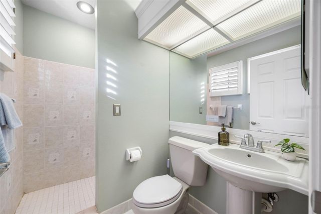 6024 KIPPS COLONY DRIVE E, Gulfport, FL 33707