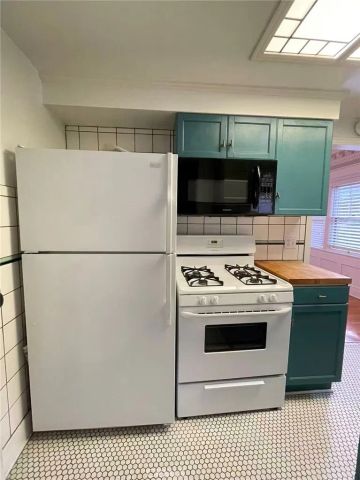 638 N Mar Vista, Pasadena, CA 91106