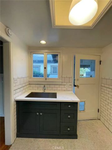638 N Mar Vista, Pasadena, CA 91106