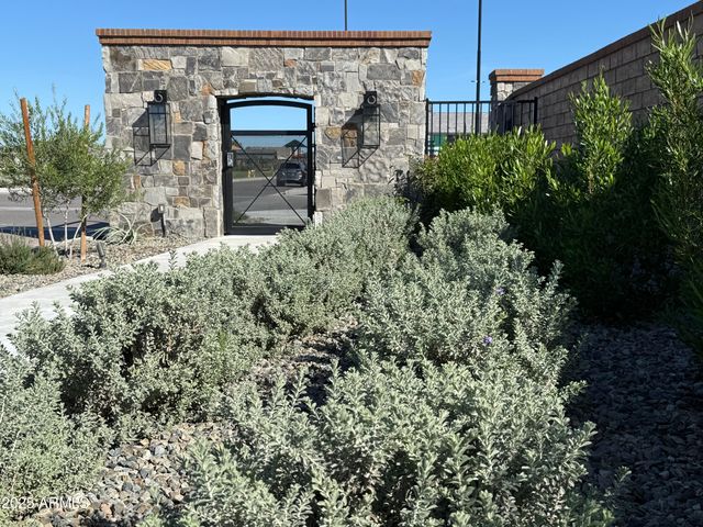 1173 E PALM BEACH Drive, Chandler, AZ 85249