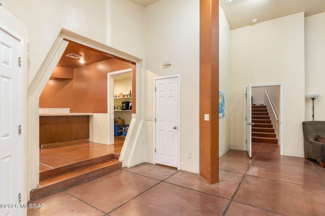 3206 E Glenn Street, Tucson, AZ 85716