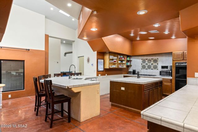 3206 E Glenn Street, Tucson, AZ 85716