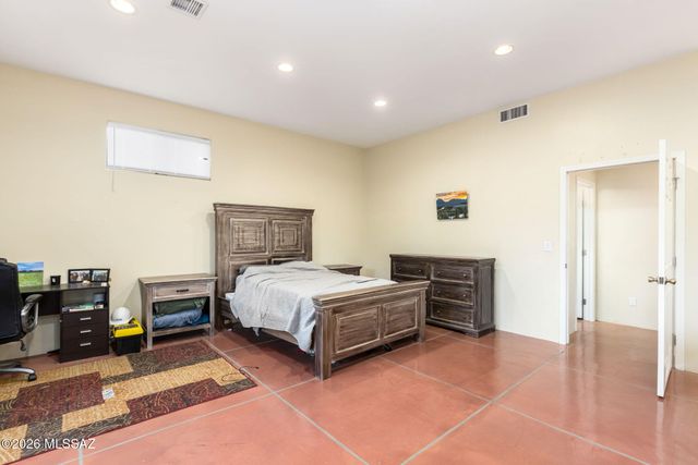 3206 E Glenn Street, Tucson, AZ 85716