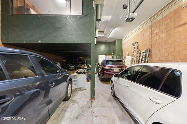 3206 E Glenn Street, Tucson, AZ 85716