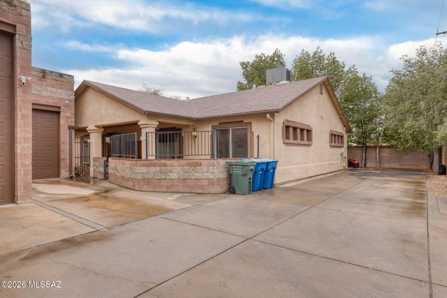 3206 E Glenn Street, Tucson, AZ 85716