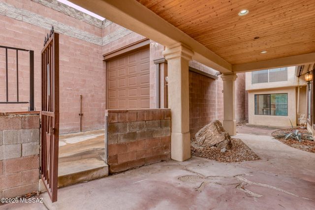 3206 E Glenn Street, Tucson, AZ 85716