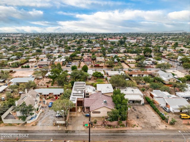3206 E Glenn Street, Tucson, AZ 85716