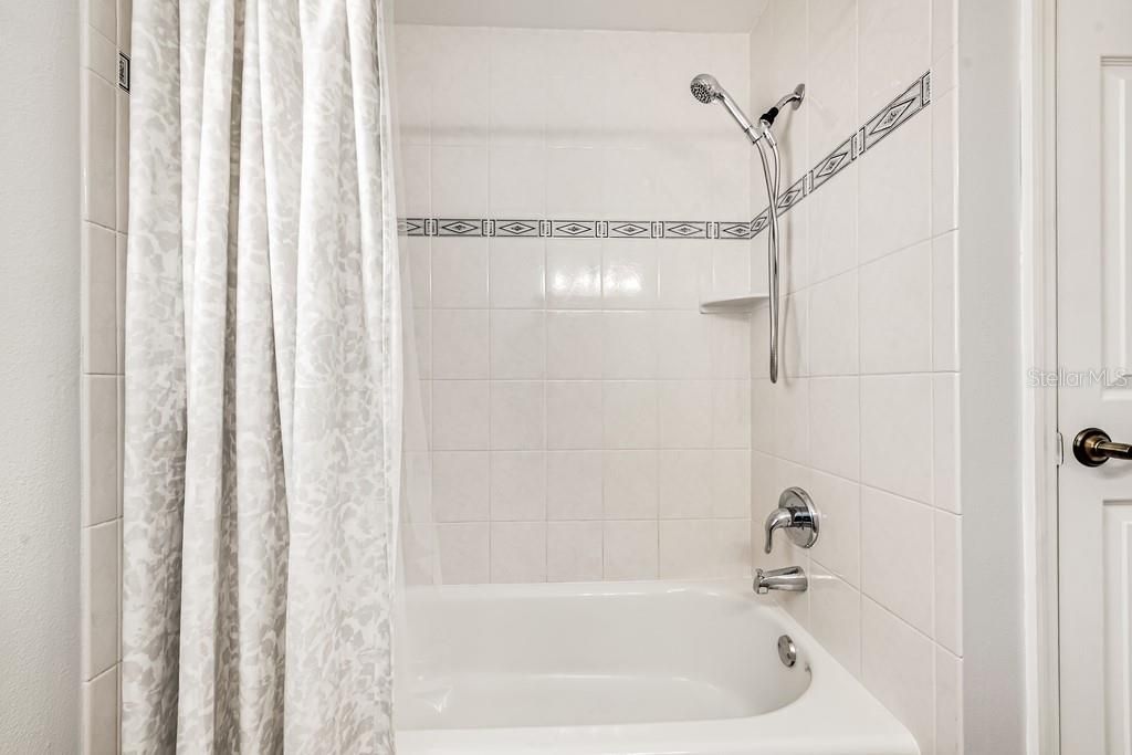 Image 22 of property listing at 1924 W NORTH STREET, Tampa, FL 33604
