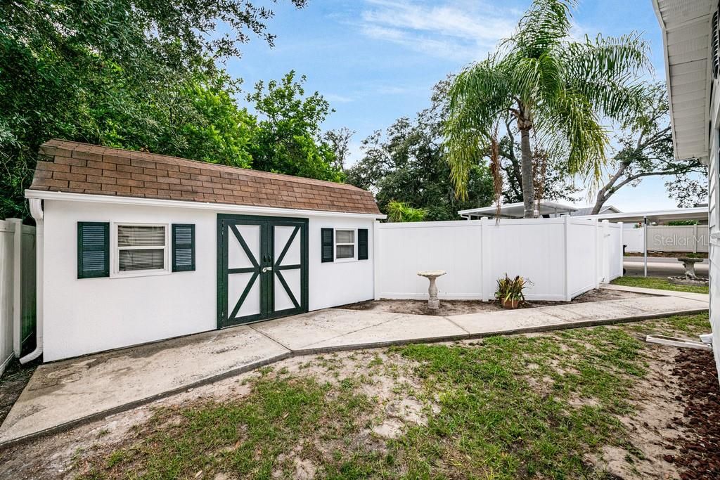 Image 32 of property listing at 1924 W NORTH STREET, Tampa, FL 33604