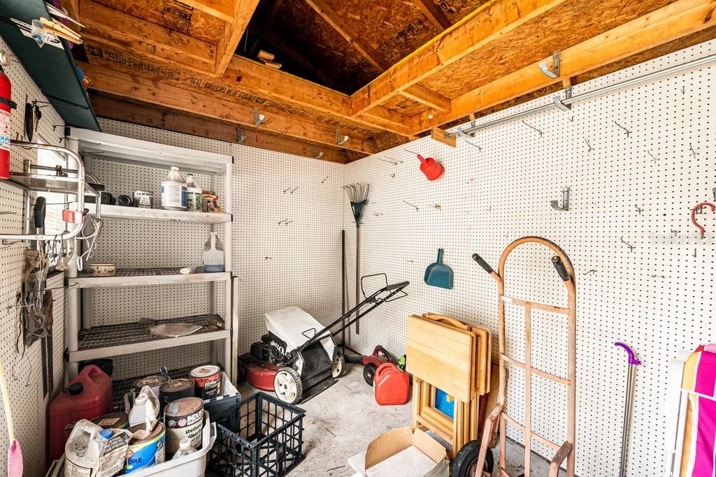 Image 34 of property listing at 1924 W NORTH STREET, Tampa, FL 33604